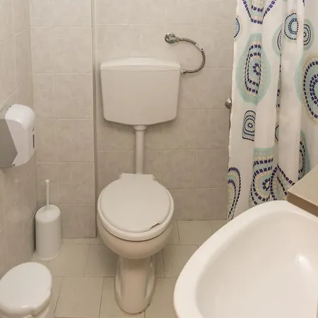 Apartment Nikos *
