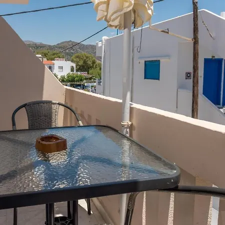 Nikos Apartment *