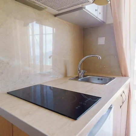 Nikos Apartment *